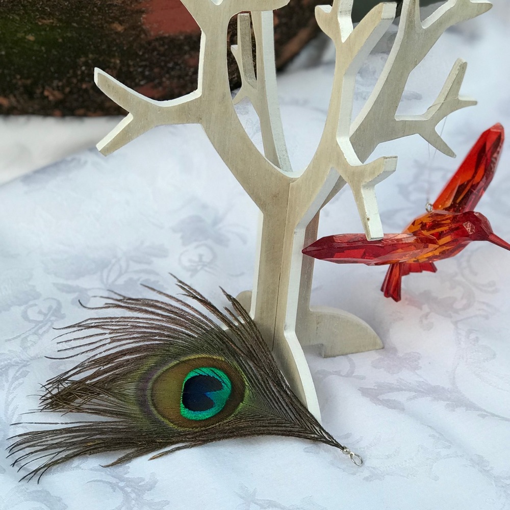 4/$20 jewelry SALE! Peacock feather pendant